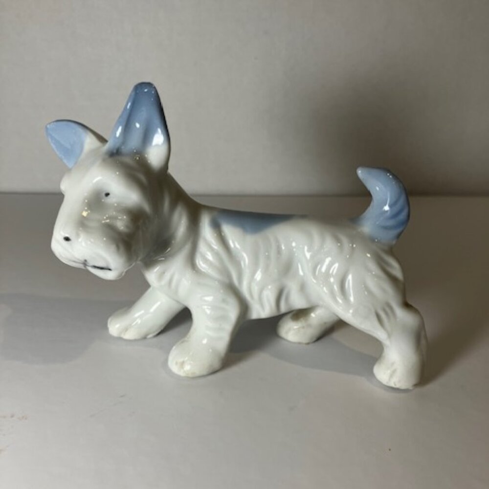 Vintage Porcelain Terrier Dog Figurine Made in Japan Blue &‎ White 3.5"H